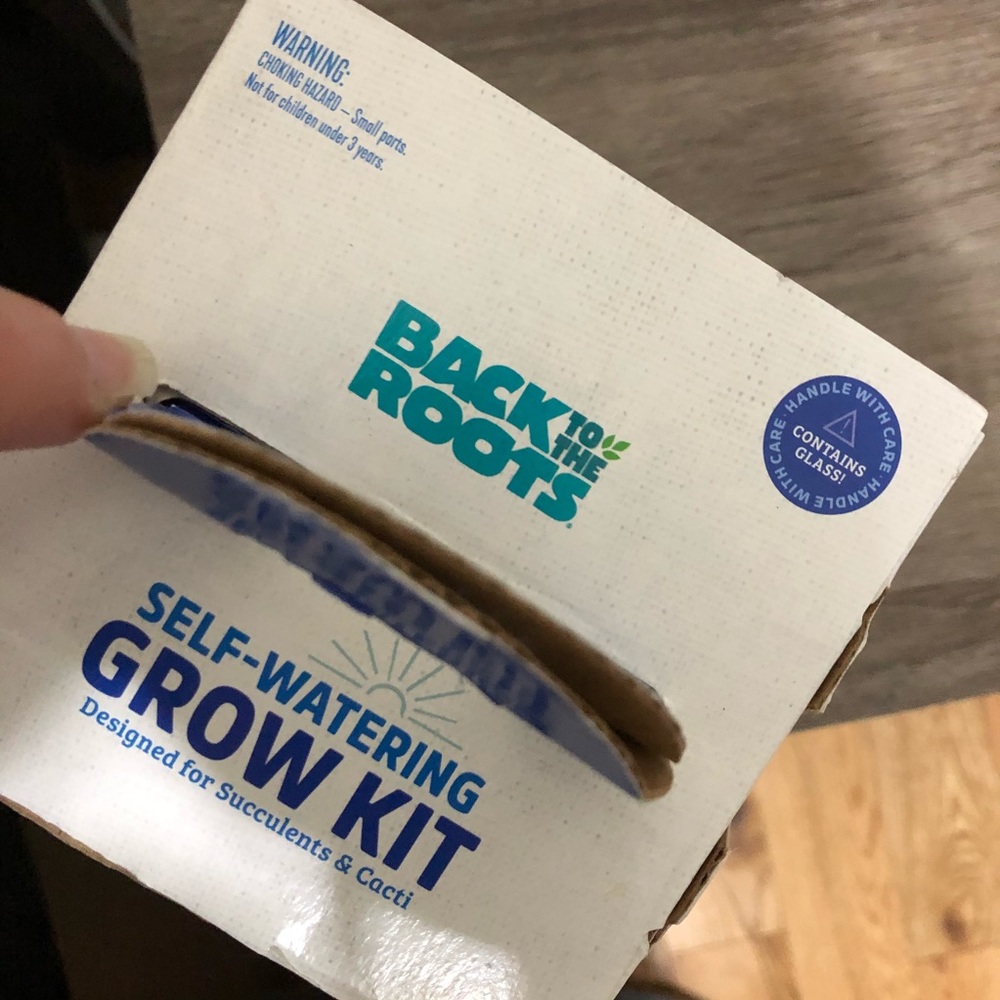 Back To The Roots Self Watering Grow Kit - Picture 5 of 5